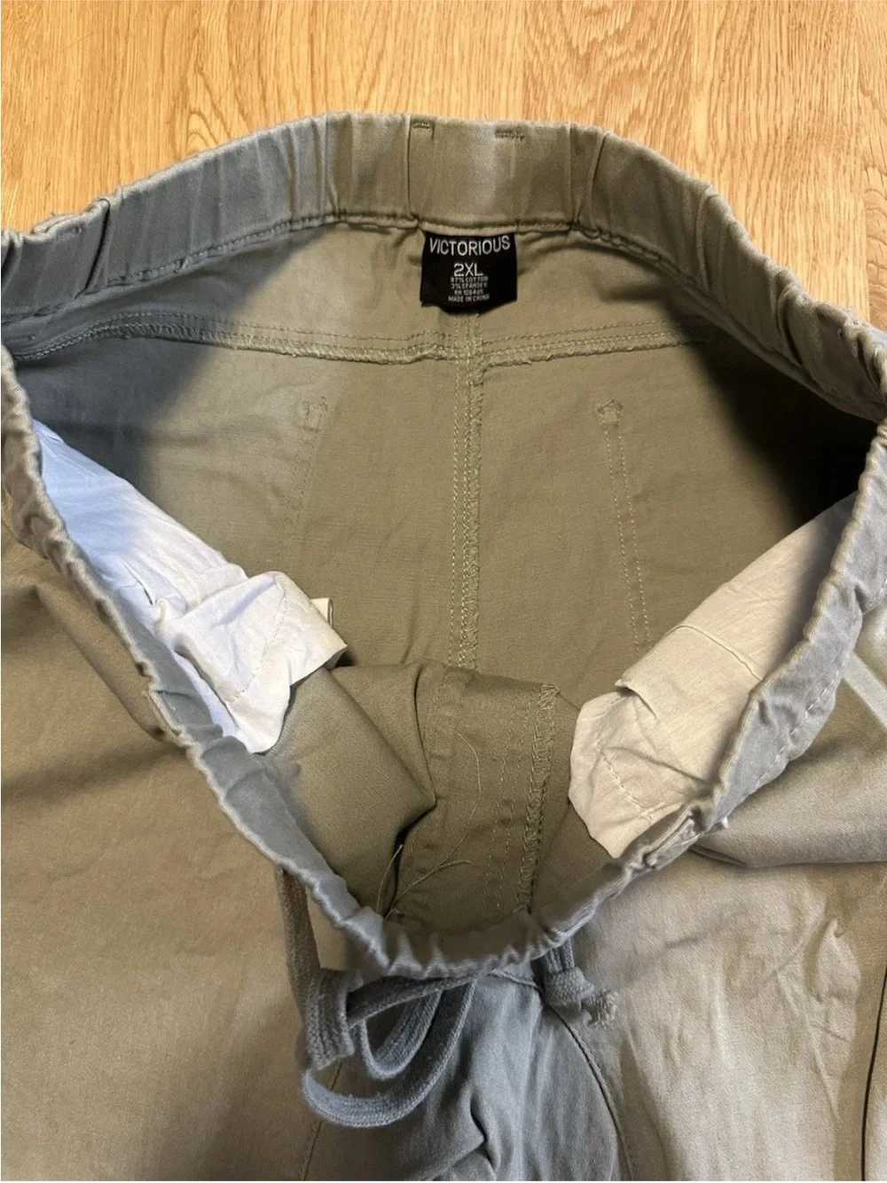 Men’s Victorious Green Cargo Joggers 2XL/30” 97% Cotton Drawstring Pockets